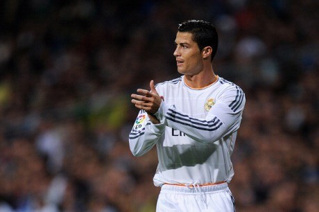 Ronaldo di Ambang Laga ke-100 di Eropa