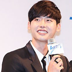 Lee Jong Suk Pernah Anggap Remeh Akting Penyanyi