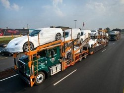Inden Mobil Sport Ini Sampai 6 Bulan