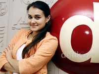 Senyum Manis Marina Makarova