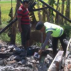 Meresahkan, Warung Miras di Tuban Dibakar Warga