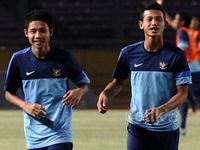 Evan Dimas Cs Jajal Rumput GBK 