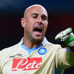 Napoli Ragu Bakal Permanenkan Reina