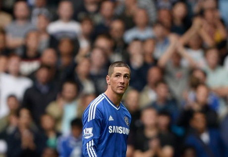 Cedera Lutut, Torres Mungkin Absen 15 Hari