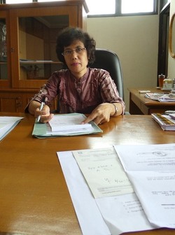  Beda Nasib Lurah Susan dan Grace