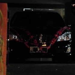  Mobil Dinas Akil Mochtar RI 9 Dipasangi Garis KPK 