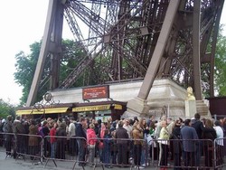 Ini 5 Tips Mengunjungi Landmark