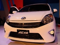 Berapa Lama Inden Mobil Murah Agya, Toyota?