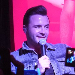 Showcase di Jakarta, Shane Filan Nyanyikan Lagu Westlife