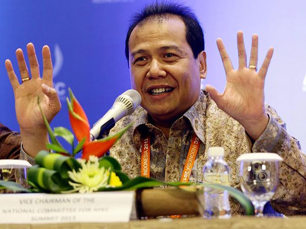 CT dan Panitia Gelar Konferensi Pers KTT APEC 2013