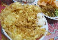 Marisini Mampir Makan Tahu Kopyok Telor yang Krenyes Gurih