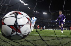 Pada Matchday 2 yang dihelat di Etihad Stadium, Kamis (3/10/2013) dinihari WIB, Bayern unggul segala-galanya dibanding City, baik dari sisi pengusaan bola yakni 61 persen serta total shots yakni 20 berbanding delapan milik City. REUTERS/Phil Noble.