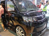 Mobil Luxio Versi Termewah