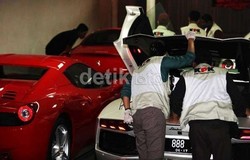 Fakta Menarik Terkait Harta Atut, Airin, dan Mobil Mewah Wawan
