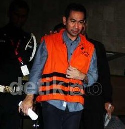 Kenapa KPK Panggil 3 Tersangka Kasus Suap Ketua MK Malam-malam?