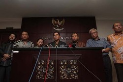 MK Akan Minta Satu Hakim Baru Pengganti Akil ke DPR