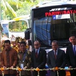 100 Bus Biodiesel di KTT APEC Sumbangan Pertamina