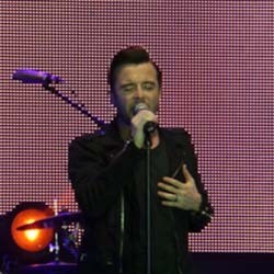 Kolaborasi Shane Filan dan Bintang-bintang Muda Indonesia di JSF Hari Pertama