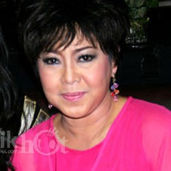 Diana Nasution Ingin Lihat Ello Menikah