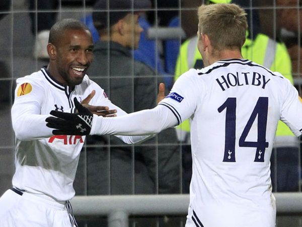 Hotspur Bekuk Anzhi 2-0