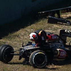 Hamilton Tercepat, Kimi Crash