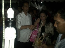 Berebut Bersalaman dengan Jokowi, Seorang Ibu Mengaku Kecopetan