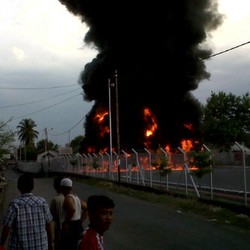2 Truk Tangki di Lahat Terbakar Saat Diparkir
