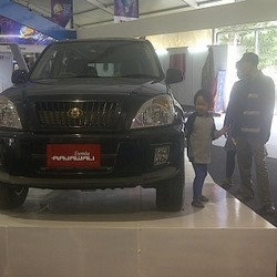 2 Mobil Esemka Mejeng di Parkir Timur Senayan, Ada Apa?
