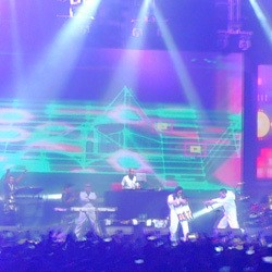 Far East Movement Tutup Java Soulnation Hari Pertama dengan Gemerlap