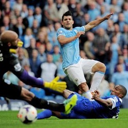 City Beri Everton Kekalahan Pertama