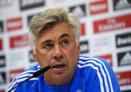 Ancelotti Tak Sesali Kepergian Oezil