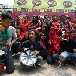 Antusiasme Fans Setan Merah Sambut Battle of RED