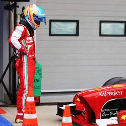 Usai Kualifikasi, Alonso Kritik Kekuatan Ban