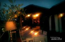 Senja Romantis di Bebek Plengkung Yogyakarta
