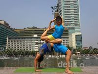 Akrobatik Yoga