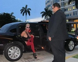 Cetak Rekor Dunia, Wanita Ini Akan Operasi Payudara dari Ukuran L Jadi Q