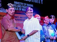 Menteri KKP Luncurkan Buku Blue Economy