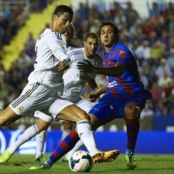 Gol Ronaldo Saat Injury Time Menangkan Madrid atas Levante