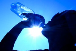 Yuk, Kenali Ciri-ciri Kekurangan Cairan