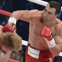 Wladimir Klitschko Pertahankan Gelar