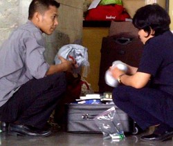  Lilin Aroma Terapi dan Kalkulator untuk Suami Airin di Rutan KPK