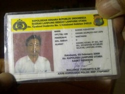 Di Kartu Sidik Jari, Elriski Berprofesi Sebagai Wartawan