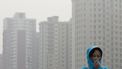 Parah! Polusi Tebal Ganggu Liburan Turis ke China