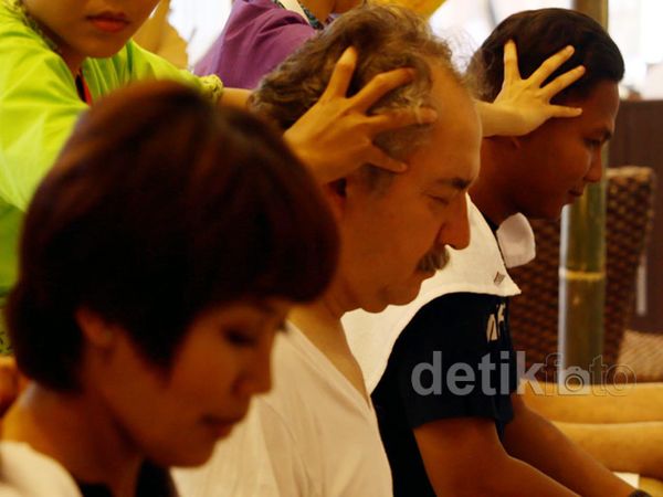 Peliput APEC Dapat Pijat Gratis