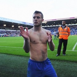 Wilshere Suka Lagu Baru Fans Arsenal tentang Dirinya dan Rokok