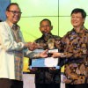 BCA Menjadi Bank Swasta Terbaik di Indonesia Banking Award 2013