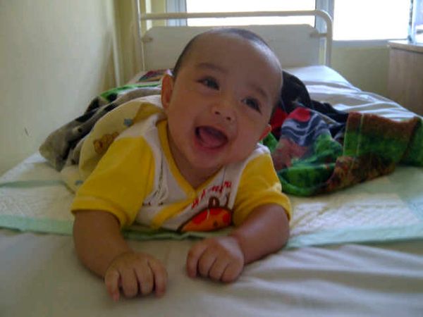Azka Satya Haprabu, 8 Bulan, Lelaki