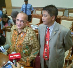 Desmon Ancam Galang Mosi Tidak Percaya Jika Pieter Lelet