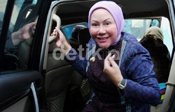 Menelusuri Jejak Atut Setelah Dicegah KPK
