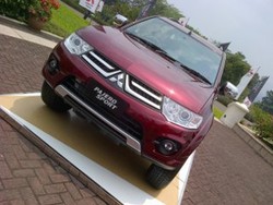 New Pajero Sport: Tampang Baru, Harga Lama